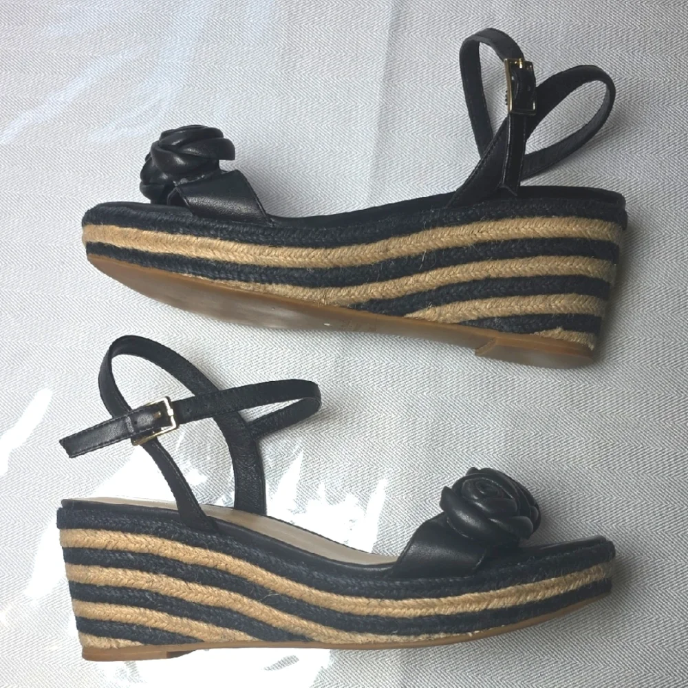 🌸Kate Spade Black and Tan Espadrille Wedges 6.5